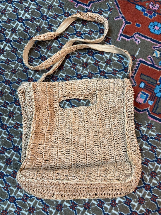Free People Handbags - Free People Natural Woven Straw Crossbody Tote